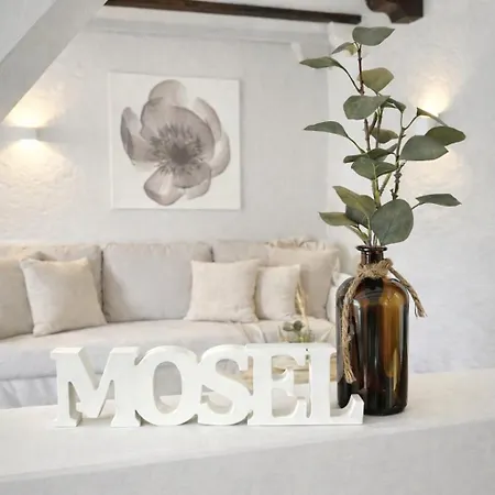 Goldstueck Wohnen Im Weinberg Casa de Férias *